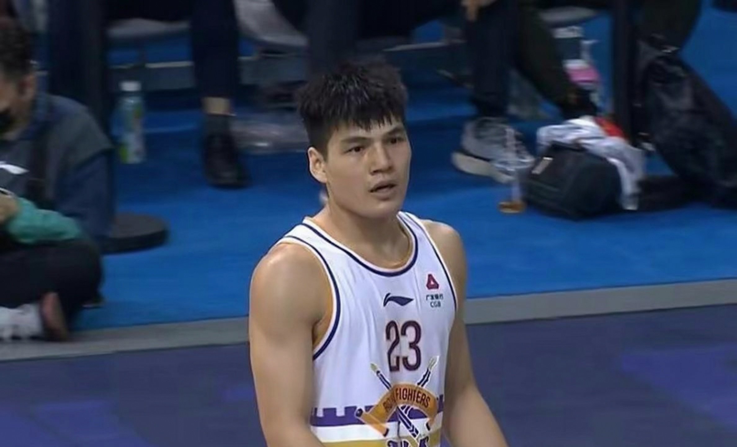 广州队迎NBA常规赛关键赛，集结日复出首秀，震撼外界，细节决定成败的简单介绍-九游网页版